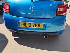 Bara Spoiler Spate cu Locas Pentru Senzori de Parcare Citroen DS3 2009 - 2014 Culoare KGW [Q3075]
