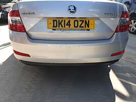 Bara Spoiler Spate cu Locas Senzori Parcare cu Imperfectiuni Skoda Octavia 3 Hatchback Berlina 2013 - 2017 Culoare LA7W [K4749]