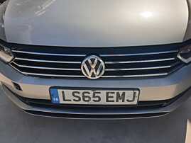 Grila Centrala cu Emblema Sigla de pe Bara Spoiler Fata Volkswagen Passat B8 2015 - 2020 [Q0451]