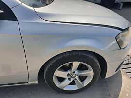 Aripa Dreapta Fata Volkswagen Passat B7 2010 - 2015 Culoare LA7W [Q3022]
