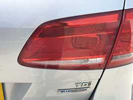 Tripla Lampa Stop Dreapta de pe Hayon Haion Portbagaj Volkswagen Passat B7 Break Combi 2010 - 2015 [Q3025]