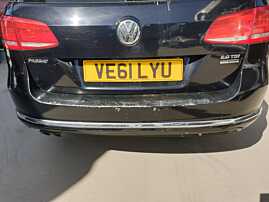 Bara Spoiler Spate FARA Locas Senzori Parcare cu Defecte Model cu Bandou Cromat Volkswagen Passat B7 Break Combi 2010 - 2015 Culoare LC9X [K2097]