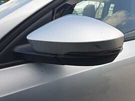 Oglinda Stanga Electrica Fara Pliere Rabatare cu Lumina Ambientala Skoda Octavia 3 2013 - 2017 Culoare LA7W (semnalizare fisurata) [C4341]