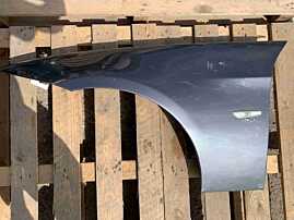 Aripa Stanga Fata BMW Seria 3 E90 2004 - 2011 cu Mici Defecte / Imperfectiuni