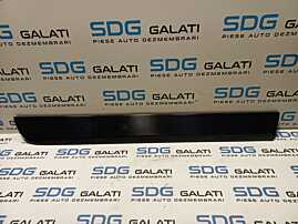 Bandou Ornament Plastic Inferior de pe Usa Portiera Dreapta Spate Audi A4 B7 2005 - 2008 [L0074]