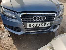 Bara Spoiler Fata FARA Grila cu Emblema Audi A4 B8 2008 - 2012 Culoare LX5X [C1816]