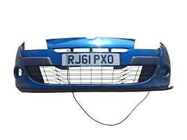 Bara Spoiler Fata cu Grila Inferioara Proiectoare Spalatoare Faruri si Locas Senzori Parcare Renault Megane 3 NFL Non Facelift 2008 - 2015 Culoare TERNA [V0373]