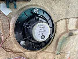 Boxa Difuzor de pe Usa Portiera Land Rover Range Rover Vogue 2002 - 2012 Cod XQM000250 [C7133]