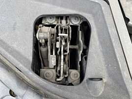 Broasca Incuietoare Dreapta Capota Motor BMW Seria 5 F10 F11 2009 - 2017 [C5327]