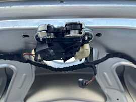 Incuietoare Broasca de la Capota Portbagaj Audi A8 D3 2003 - 2007 Cod 4F5827505C [C3896]