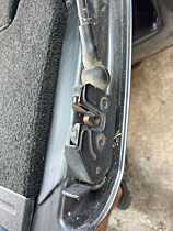 Incuietoare Broasca Dreapta de la Capac Inferior Hayon Haion Portbagaj Superior Land Rover Range Rover Vogue 2002 - 2009 [C7126]