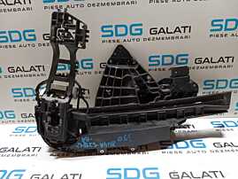 Broasca Incuietoare Usa Portiera Dreapta Fata cu Suport Maner Ford Kuga 1 2008 - 2013 Cod 8V4A-S21812-BA [M6322]