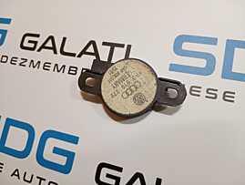 Buzzer Difuzor Boxa Senzori Parcare Parktronic Audi A8 D2 1994 - 2003 Cod 4B0919279 [M6340]