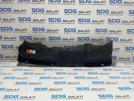 Capac Panou Frontal Ornament Plastic Protectie Radiator Radiatoare Ford Focus 2 FL Facelift 2007 - 2010 Cod 8M51-16613-A [L2584]