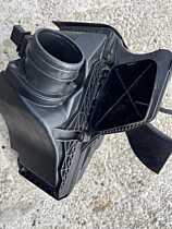 Carcasa Filtru Aer Audi A5 2.0 TDI CAGA CAGB CAHA CAHB CMEA CMFA CMFB CGLC CGLD CJCA CJCB CJCD 2008 - 2017 Cod 8K0133837T 8K0133843E 8K0133835AD [C3013]