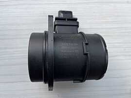 Debitmetru Aer Kia Venga 1.6 CRDI 2010 - 2019 Cod 9220930004 28164-2A401 [B3523] (cod compatibil 28164-2A500 9021050002 285765921) [L3555]