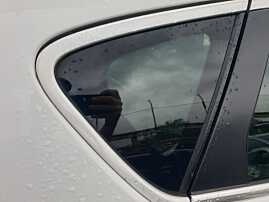 Geam Sticla de pe Aripa Caroserie Dreapta Spate Opel Astra J Hatchback 2009 - 2016 [C7333]