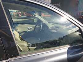 Geam Sticla Culisant de pe Usa Portiera Dreapta Fata Volvo XC90 2002 - 2014 [C6582]