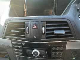 Grila Grile Gura Guri Ventilatie Aerisire Bord Centrala Mercedes Clasa E Class W212 S212 W207 A207 C207 2009 - 2016 [K5610]