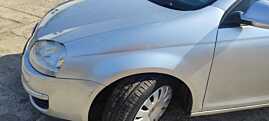 Aripa Fata Stanga VW Jetta 2005 - 2011 Culoare LA7W