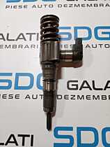 Injector Injectoare Volkswagen Passat B6 2.0 TDI 2005 - 2010 Cod 03G130073D [M7222]