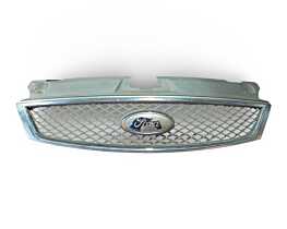 Grila Centrala cu Sigla Emblema Bara Spoiler Fata Ford Mondeo MK 3 2000 - 2007 Cod 3S71-8A100-BC, 3S718A100BC, 3S7X8A133BA, 3S7X-8A133-BA [LR6019]