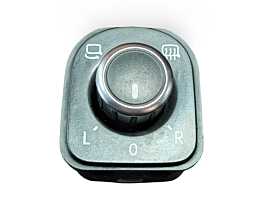 Buton Reglaj Oglinzi Electrice Volkswagen EOS 2006 - 2015 Cod 5ND959565A [LR6314]