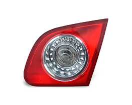 Stop Tripla Lampa Dreapta de pe Capota Portbagaj Haion Volkswagen Passat B6 Berlina Sedan 2005 - 2010 Cod 3C5945094C [LR8159]