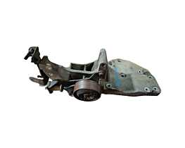 Suport Accesorii Motor Suport Alternator Compresor AC cu Rola Intinzatoare Nissan Navara D40 2.5 DCI YD25DDTI 2005 - 2015 Cod 11910EB300 [LR8644]