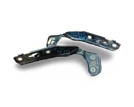 Set Balama Balamale Capota Motor Audi A6 C6 2004 - 2011 Cod 4F0823302 [LR8852]