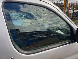 Geam Sticla Culisant de pe Usa Portiera Dreapta Fata Peugeot Partner 2002 - 2008