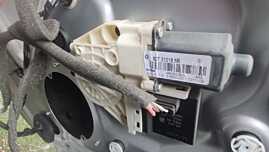 Motoras pentru Macara Electrica Geam Usa Portiera Stanga Spate Renault Megane 3 Grandtour 2008 - 2015 Cod 827310185R 827310185 [C1654]