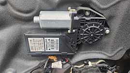 Motoras Geam Macara Electrica Usa Portiera Stanga Fata Audi A4 B6 2001 - 2005 Cod 8E1959801B 5WK47002ABF [C1796]