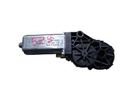 Motor Motoras Reglaj Ajustare Spatar Scaun Electric Dreapta Fata Volkswagen Bora 1998 - 2005 Cod 82141807 [N1595]