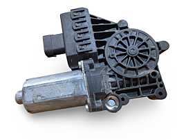 Motoras Macara Electrica de pe Usa Portiera Stanga Fata Opel Astra H 2004 - 2010 Cod 0130821988 [N6541]