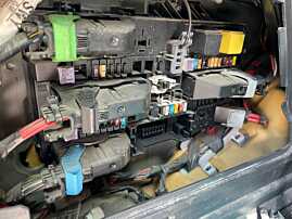 Panou Tablou Relee Sigurante Opel Zafira B 2005 - 2014 Cod HQ 13220831 [C5741]