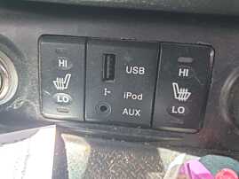 Buton Butoane Geamuri Incalzire Scaune Stanga Dreapta si Aux USB Hyundai Santa Fe 2006 - 2012 [Q4031]