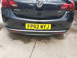Bara Spoiler Spate Fara Locas Senzori Opel Astra J Hatchback Scurt 2009 - 2016 Culoare Z GAR Z22C [Q4628]