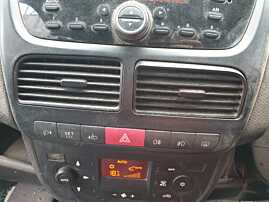 Grila Gura Grile Guri Ventilatie Aerisire Bord Dreapta Central Fiat Doblo 2 Monovolum 2009 - 2015 [Q4821]