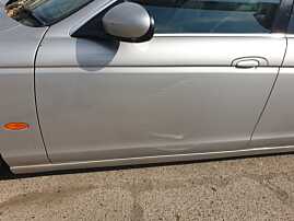 Usa Usi Portiera Portiere Stanga Fata Dezechipata Jaguar S Type 1998 - 2007 Culoare Gri Argintiu (Zgarieturi si imperfectiuni) [Q5285]