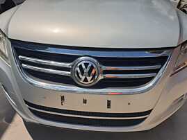 Grila Centrala cu Emblema Sigla de pe Bara Spoiler Fata Volkswagen Tiguan 5N NFL Non Facelift 2011 - 2015 [Q5412]