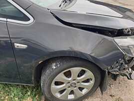 Aripa Dreapta Fata Opel Astra J 2009 - 2016 Culoare Gri sobolan Z190 (vopsea sarita) [Q5464]