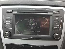 Radio CD Player Aux Auxiliar BOLERO Skoda Octavia 2 2004 - 2013 [C4111]  [Depozit Beton]