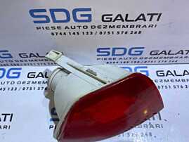 Stop Lampa Ceata Dreapta Spoiler Bara Spate Ford Focus 1 Hatchback 1998 - 2004 Cod 1M51-5K272-A 1M51-5500-A