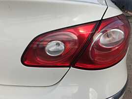 Stop Lampa Tripla Dreapta de pe Capota Portbagaj Volkswagen Passat CC 2008 - 2012 [C6513]