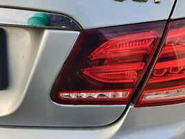 Stop Tripla Lampa Dreapta de pe Capota Portbagaj Mercedes Clasa E Class W207 A207 C207 Coupe Cabrio E180 E200 E220 E250 E300 E320 2009 - 2017 [C9266]