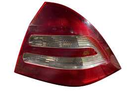 Stop Lampa Tripla Dreapta Mercedes Clasa C Class W203 2001 - 2004 [LR0239]