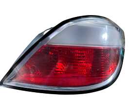 Stop Lampa Tripla Dreapta Opel Astra H Hatchback Scurt 2004 - 2010 [LR0297]