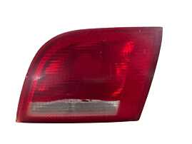 Stop Lampa Tripla de pe Haion Hayon Portbagaj Audi A3 8P 2004 - 2013 Cod 8P4945094B [LR0383]