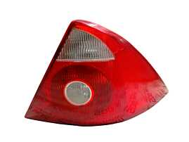Stop Lampa Tripla Dreapta Ford Mondeo 3 MK3 Sedan Berlina Limuzina 2000 - 2007 Cod 1S71-13404-A (Fisurata) [LC0716]